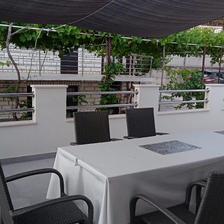 Apartment Biskupovic Dugi Rat Luaran gambar
