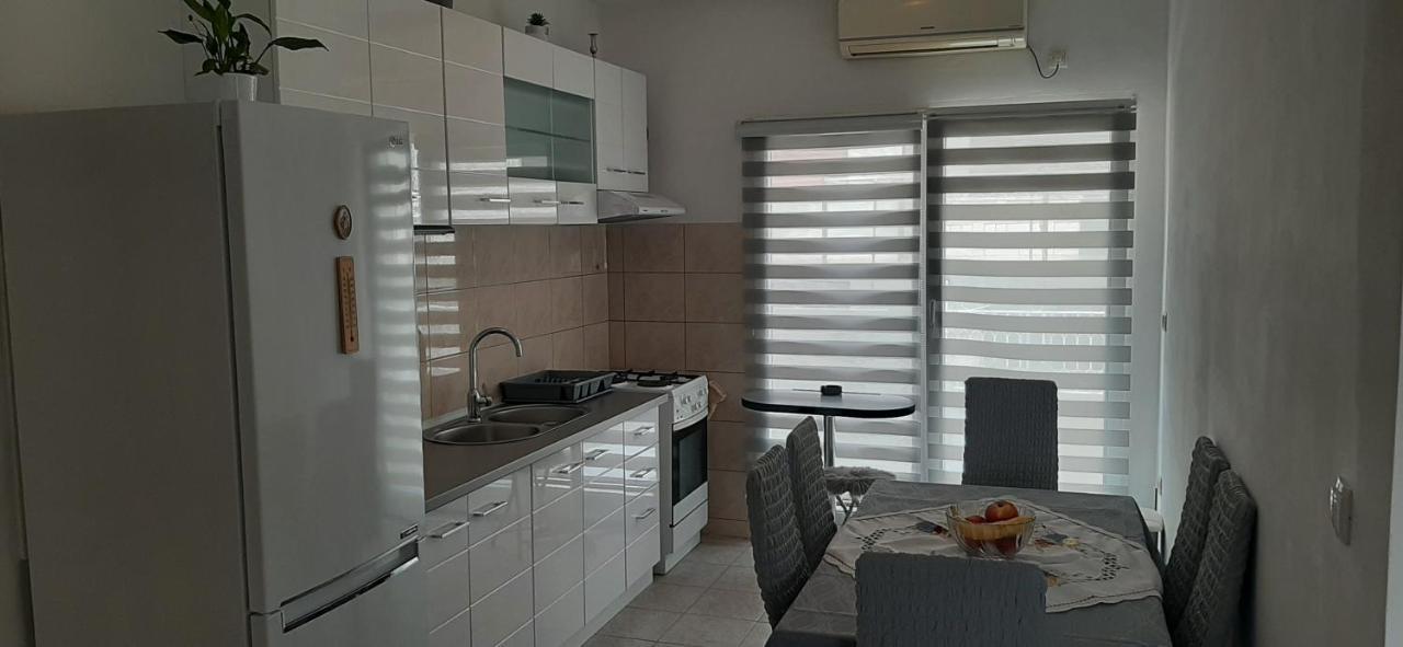 Apartment Biskupovic Dugi Rat Luaran gambar